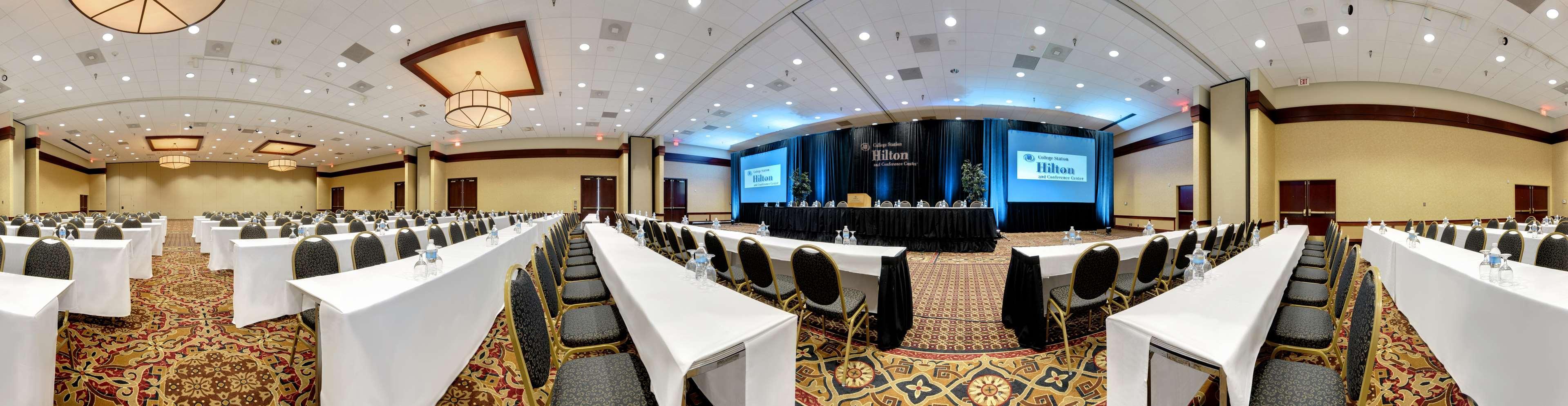 Hilton College Station&centro De Conferencias