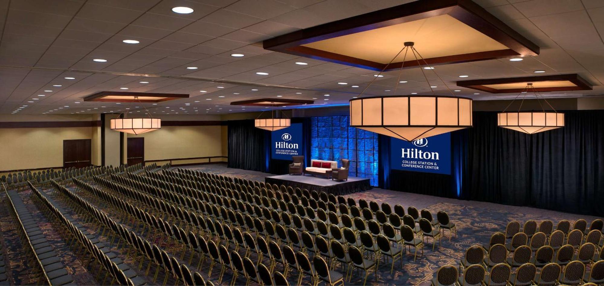 Hotel Hilton College Station&centro De Conferencias